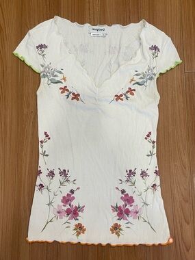 Desigual Women's White Floral V-Neck Ruched Ribbed Top